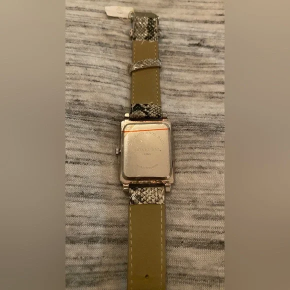 Cookie Lee Quartz Crystal Bezel Ladies Watch. - Picture 5 of 7